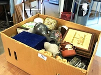 Partij divers in doos - afbeelding 1 van  5