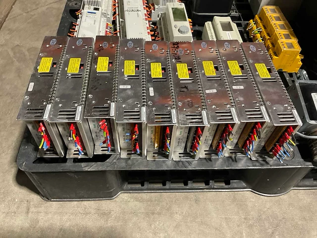 Partij divers installatiemateriaal - afbeelding 3 van  7