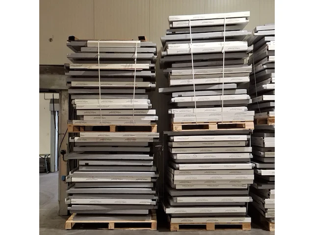 Partij divers isolatiemateriaal - afbeelding 1 van  8