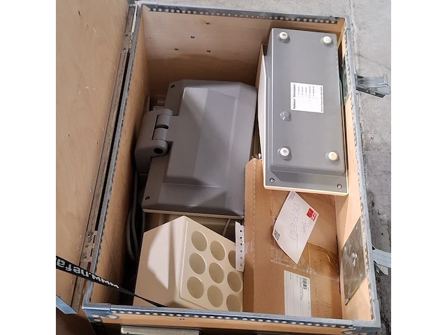 Partij divers laboratorium appratuur, o.a reflotron, o.a sprint - afbeelding 7 van  8