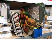 Partij divers o.a. boxen voor vlees of groente, folierolhouders etc. - afbeelding 2 van  4