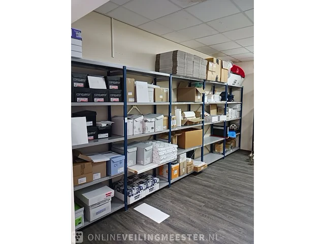Partij divers papier, enveloppen, dozen etc. - afbeelding 1 van  74