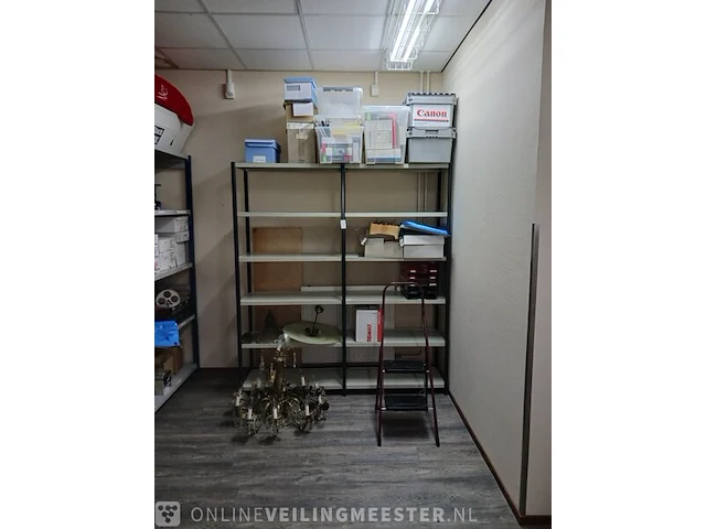 Partij divers papier, enveloppen, dozen etc. - afbeelding 12 van  74