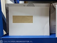 Partij divers papier, enveloppen, dozen etc. - afbeelding 40 van  74