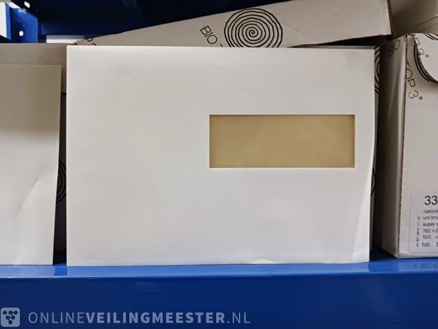 Partij divers papier, enveloppen, dozen etc. - afbeelding 42 van  74