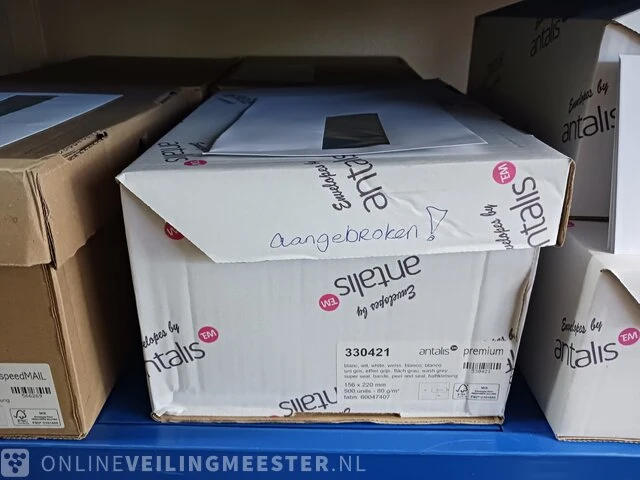Partij divers papier, enveloppen, dozen etc. - afbeelding 50 van  74