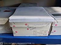 Partij divers papier, enveloppen, dozen etc. - afbeelding 60 van  74
