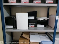 Partij divers papier, enveloppen, dozen etc. - afbeelding 67 van  74