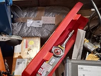 Partij divers pneumatisch gereedschap en garage inventaris, o.a baier - afbeelding 3 van  19