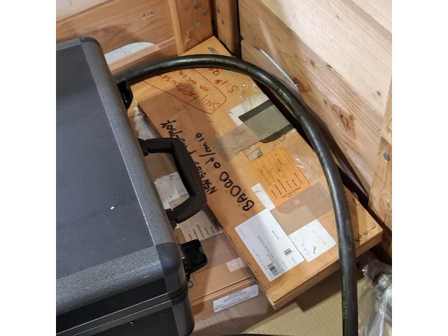 Partij divers pneumatisch gereedschap en garage inventaris, o.a baier - afbeelding 15 van  19