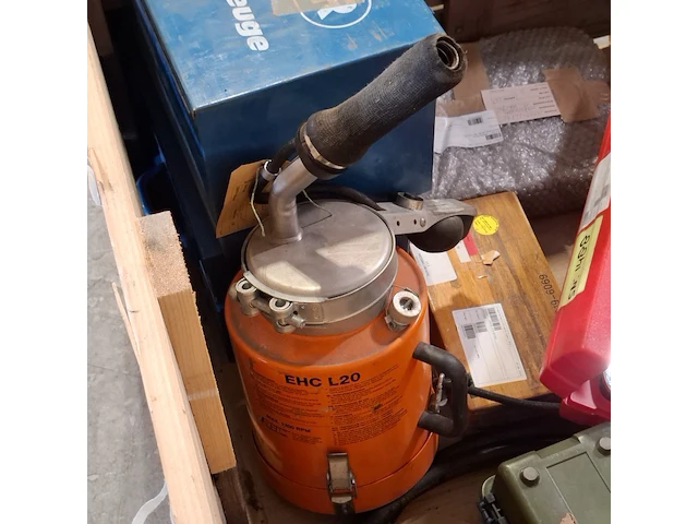 Partij divers pneumatisch gereedschap en garage inventaris, o.a baier - afbeelding 19 van  19