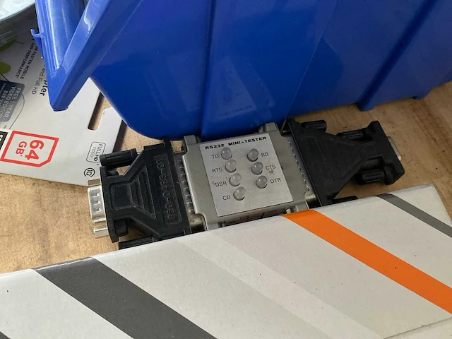 Partij divers schakelmateriaal - afbeelding 2 van  10
