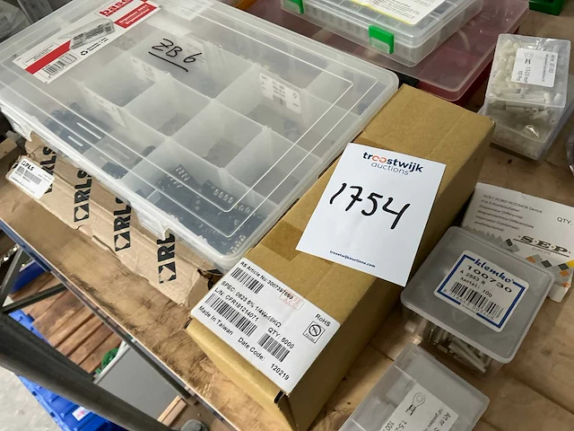 Partij divers schakelmateriaal - afbeelding 6 van  10