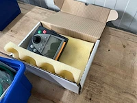 Partij divers schakelmateriaal - afbeelding 9 van  10