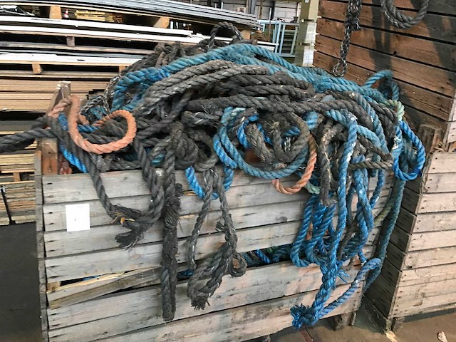 Partij divers scheepstouw - afbeelding 2 van  4