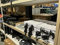 Partij divers tassen/verzendzakken/dozen - afbeelding 1 van  4
