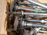Partij diverse aandrijfassen - afbeelding 4 van  8