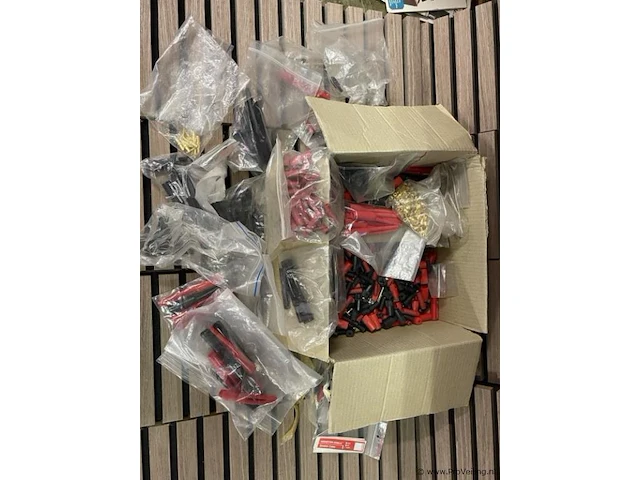 Partij diverse (aansluit) materialen - afbeelding 2 van  2