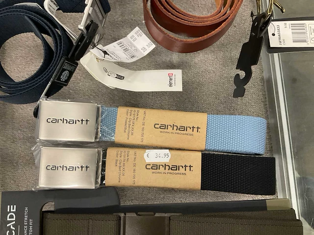 Partij diverse arcade/element/carhartt riemen (29x) - afbeelding 13 van  14