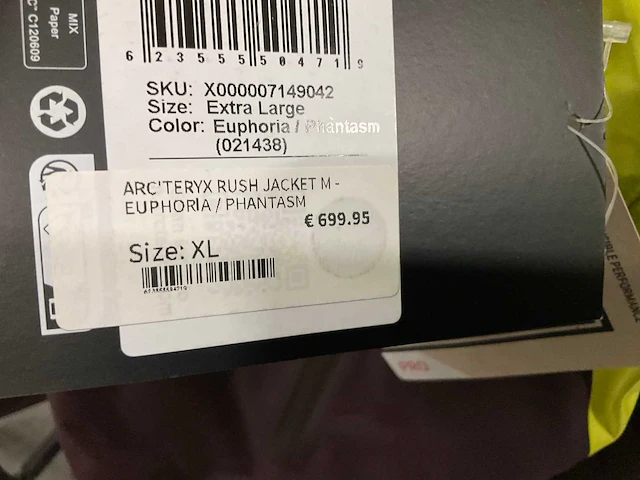 Partij diverse arc’teryx jassen (12x) - afbeelding 15 van  15
