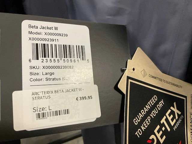 Partij diverse arc’teryx jassen (6x) - afbeelding 12 van  12