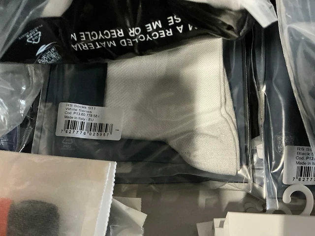 Partij diverse assos/castelli/gripgrab/sport2x/bioracer/sealskinz sokken (130x) - afbeelding 3 van  26