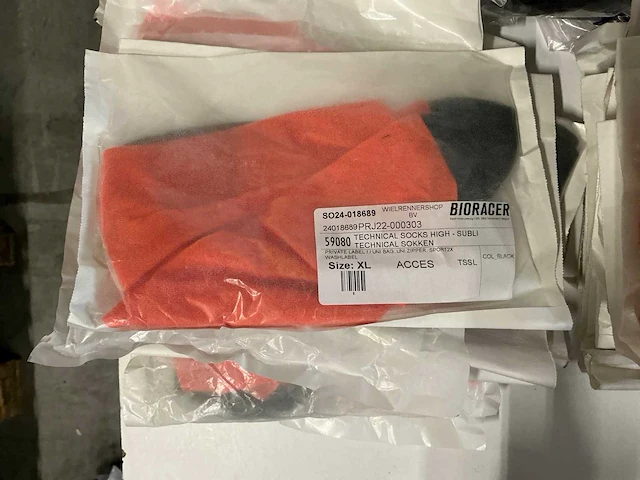 Partij diverse assos/castelli/gripgrab/sport2x/bioracer/sealskinz sokken (130x) - afbeelding 21 van  26