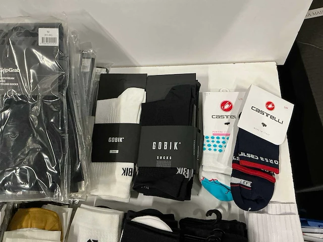 Partij diverse assos/gripgrab/sockeloen/sealskinz sokken (96x) - afbeelding 2 van  20