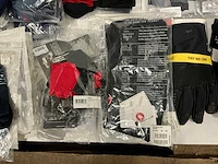 Partij diverse assos/sealskinz/gripgrab/bioracer sokken/handschoenen etc (50x) - afbeelding 10 van  12