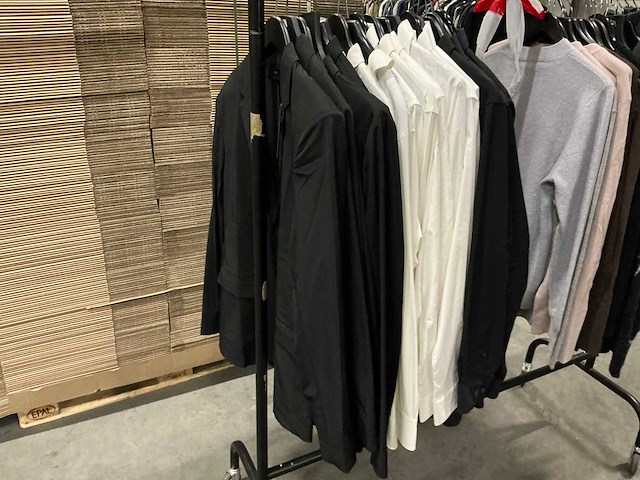Partij diverse balr blousen/blazers (20x) - afbeelding 1 van  11