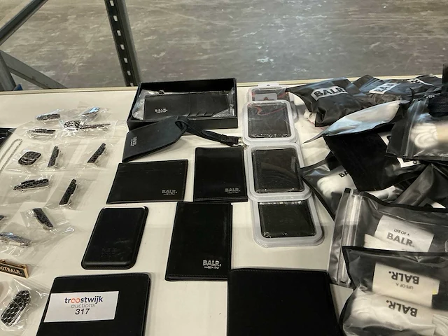 Partij diverse balr items (219x) - afbeelding 6 van  8