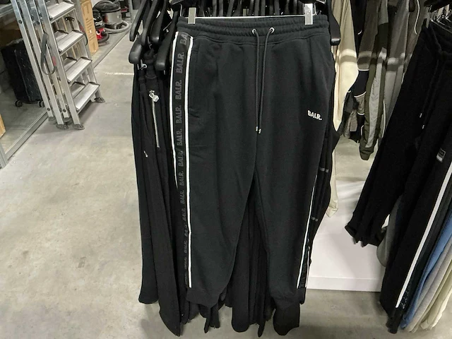 Partij diverse balr joggingsbroeken (34x) - afbeelding 2 van  33