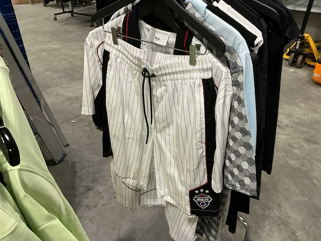 Partij diverse balr kleding (38x) - afbeelding 29 van  33