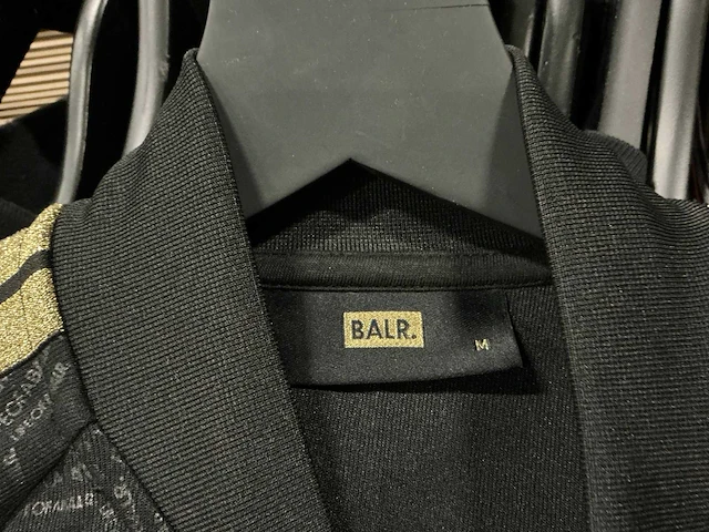 Partij diverse balr kleding - afbeelding 2 van  16