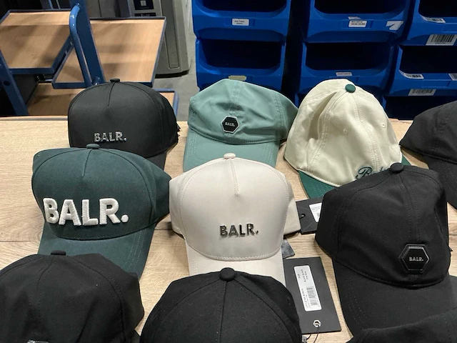 Partij diverse balr petten (30x) - afbeelding 1 van  11