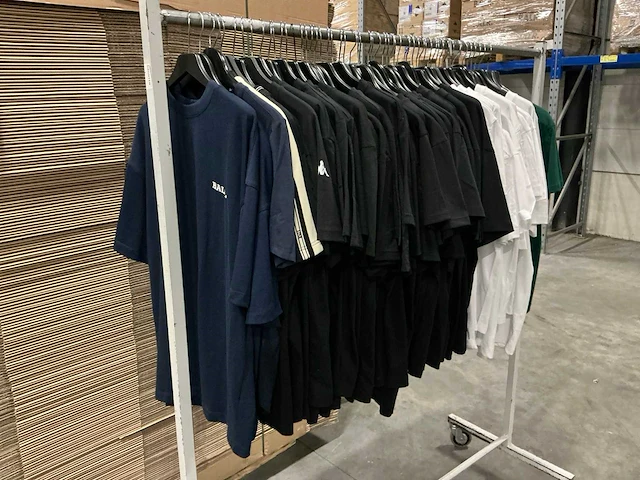 Partij diverse balr t-shirts (55x) - afbeelding 1 van  28