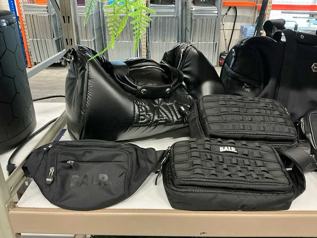 Partij diverse balr tassen (16x) - afbeelding 2 van  5