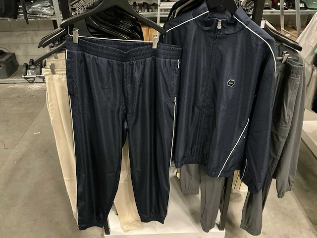 Partij diverse balr trainingspakken (22x) - afbeelding 2 van  44