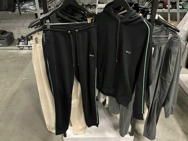 Partij diverse balr trainingspakken (22x) - afbeelding 5 van  44