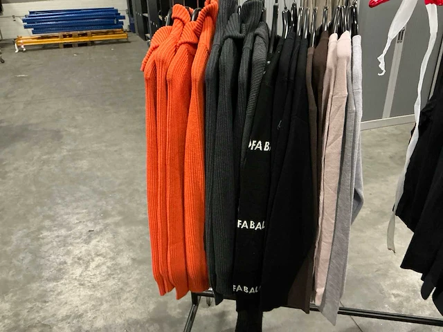 Partij diverse balr truien (19x) - afbeelding 12 van  21