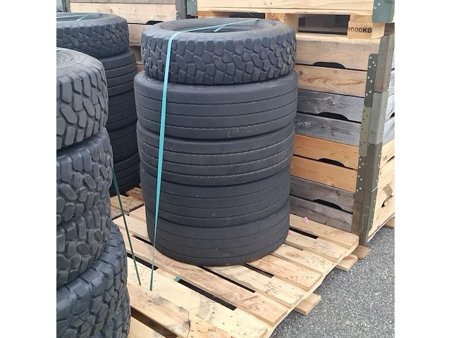 Partij diverse banden, o.a. continental en michelin, o.a. xzl, lm90 - afbeelding 6 van  16