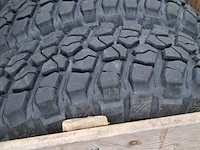 Partij diverse banden, o.a. continental en michelin, o.a. xzl, lm90 - afbeelding 8 van  16