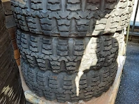 Partij diverse banden o.a. michelin, continental, xzy, xzy-2 - afbeelding 7 van  13