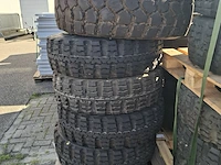 Partij diverse banden, o.a. michelin, continental - afbeelding 10 van  11
