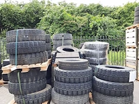 Partij diverse banden o.a michelin/continental - afbeelding 1 van  7