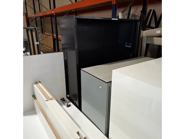 Partij diverse bedrijfsinventaris - afbeelding 10 van  11