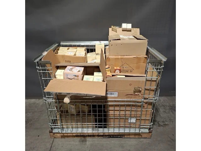 Partij diverse beeldjes, o.a cherished teddy's - afbeelding 6 van  20