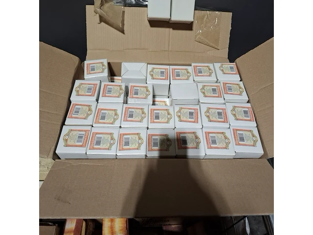 Partij diverse beeldjes, o.a cherished teddy's - afbeelding 10 van  20