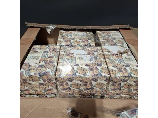 Partij diverse beeldjes, o.a cherished teddy's - afbeelding 11 van  21