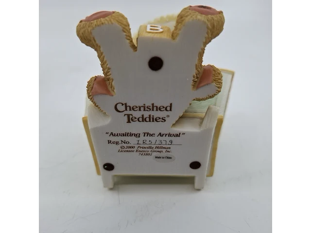 Partij diverse beeldjes, o.a cherished teddy's - afbeelding 19 van  21